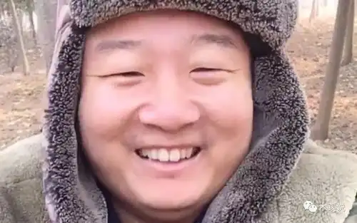  参选人大代表网红李佳琦配吗