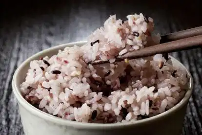  新冠阳性人做的饭能吃吗,会传染吗