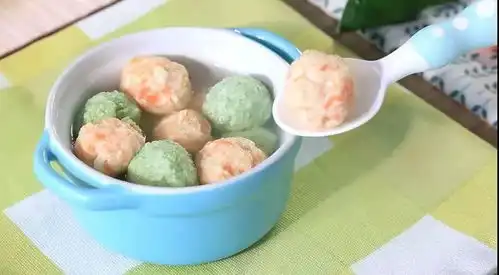  好看又好吃的双色鱼丸汤,还能补充dha,快做给宝宝吃