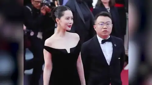  海清戛纳红毯被指表情僵硬,眼睛瞪得像铜铃,本人幽默回应拉好感
