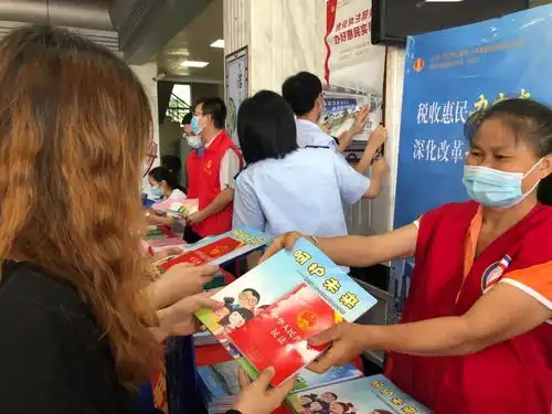  团县委组织普法志愿者开展青少年普法宣传