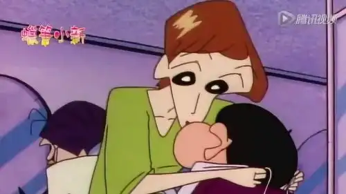  蜡笔小新美女姐姐来给小新洗头,这表情绝了