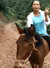 不一样表情包搞笑gif
