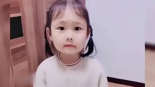  爆笑气的放屁,还埋怨大姨,小表情太搞笑了