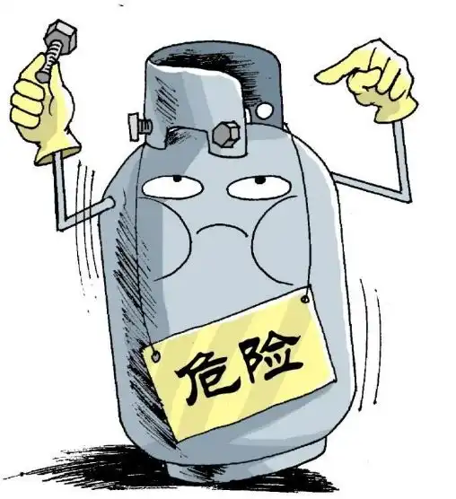  漳河一男子手持菜刀钢管,还将气坛烧得发烫危急时刻