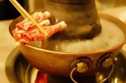  魔都人气超高的9家火锅店天一冷,上海人都涌向这里