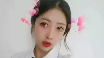  一夜涨粉500w的她比温婉还火,不仅是照骗还早就被豪车主包养