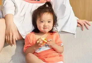  董璇女儿好可爱浓眉大眼造型百变,随意一个表情都像爸爸高云翔