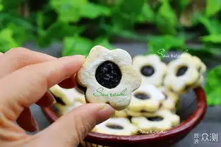  过年了,教你做蓝莓果酱小甜饼,蓬松美味
