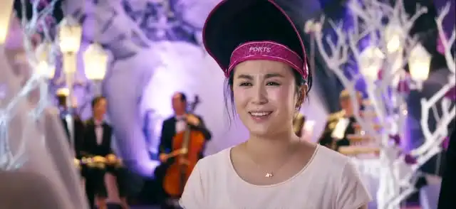  傻人有傻福,这都没打到,这警察是走后门进来的吧