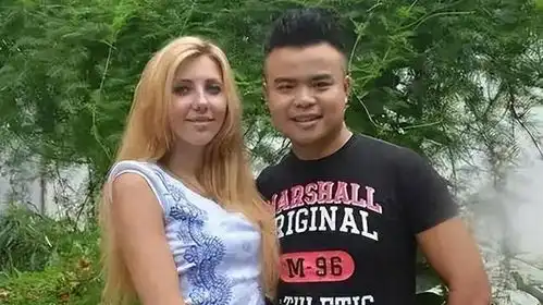  乌克兰女博士嫁河南小伙,爱上健身后离婚,带儿子嫁00后海南小伙