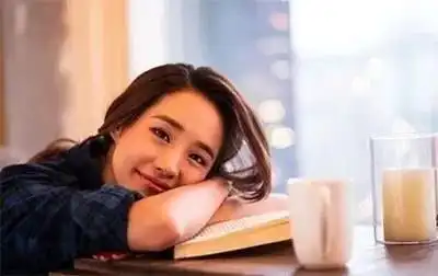  优雅的女人,有一种穿透岁月的美丽