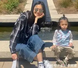 父亲的身影表情包秦舒培