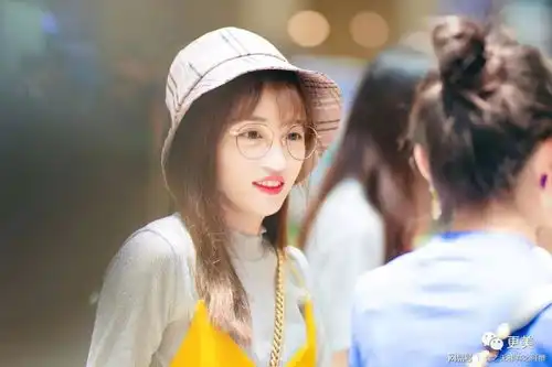  碰瓷刘亦菲郑爽,号称第一美人,这小花是要走鞠婧祎的路子