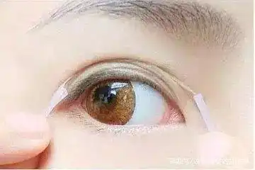 双眼皮贴三大危害你知道几点转载 双眼皮贴三大危害你知道几点转载