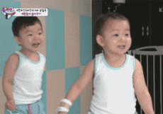 搞笑gif段子男友没招惹你,我就想静静,想静静 搞笑gif段子男友没招惹你,我就想静静,想静静