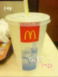  有谁教教我相中的字体怎么下载下来,怎么搞在相片上的,会的教下我啊