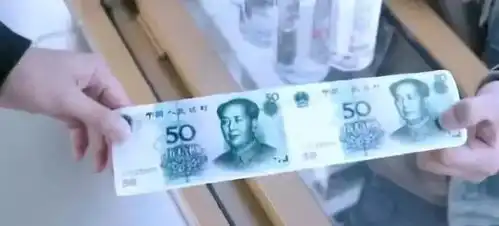  警察被气到掐人中自救看完忍不住了