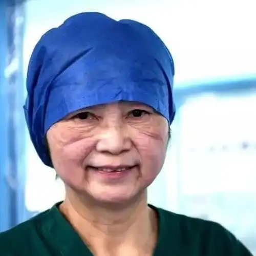  疫情防控疫苗是关键李兰娟院士做客凯迪拉克专场