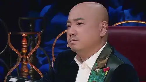  张小斐当众掀衣喂奶,徐峥看得眼睛都直了,吴秀波的表情耐人寻味