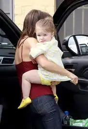  图刊儿童节献礼贝克汉姆家的七公主