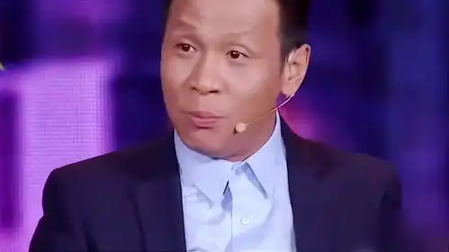  小品惊喜年夜饭,宋小宝薛佳凝假戏真做演情侣,笑料十足