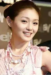  辣妹一个月花掉家里15万,一篇天真言论惹怒网友盘点能花钱的女明星