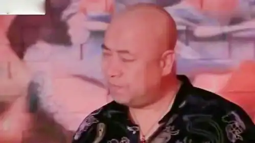  征服刘华强手下大鹏一出面,黑老大马上认怂
