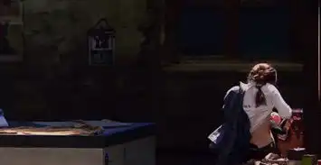  张小斐撩衣哺乳,表情变化直击内心,徐峥看了感动的泪目