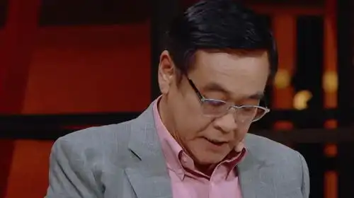  演员2郭敬明差评黄奕,满脸不屑的黄奕,却获网友力挺