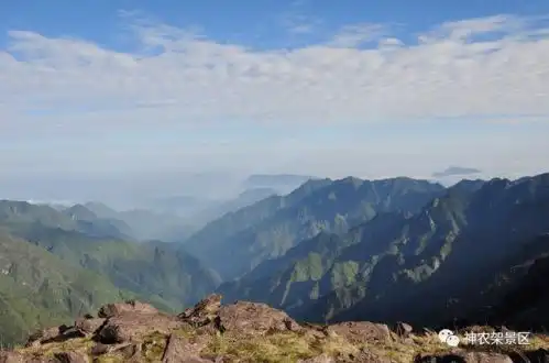  神农架野人五项运动登临老君山