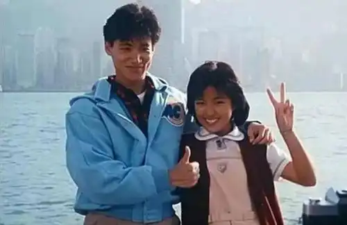  香港四大天王,妻子美若天仙,家庭幸福美满,可惜有一位离婚了