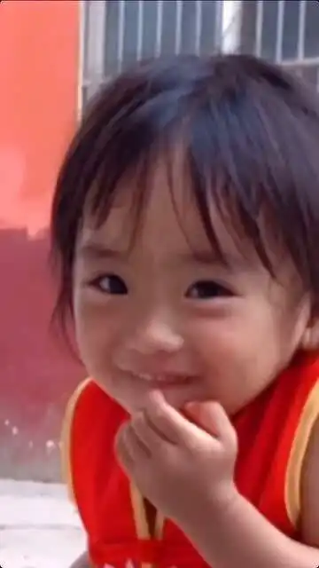  行走的表情包,古灵精怪,什么样的表情都是收放自如