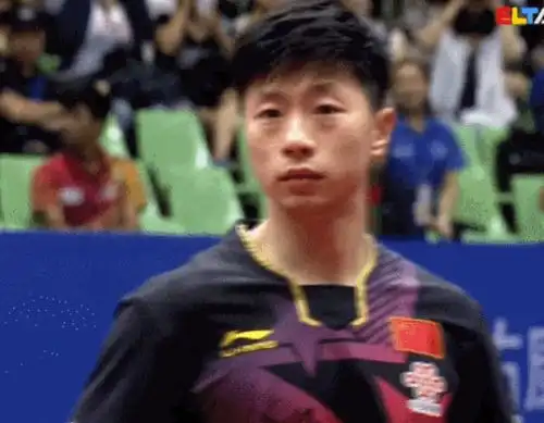  马龙赛场上熟练提裤衩引全场尖叫,小哥一脸被调戏的表情太奶了