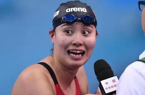  傅园慧事件背后,一场饭局揭示残酷事实,映射出多少人的心酸