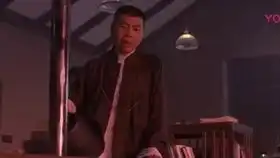  我要打篮球林书豪让私人按摩师帮邓伦按摩,邓伦疼的变表情包