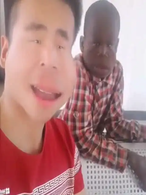 宝贝好棒表情包小伙