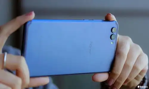  华为真给力麒麟9706gb运存变焦双摄3750mah,跌至199