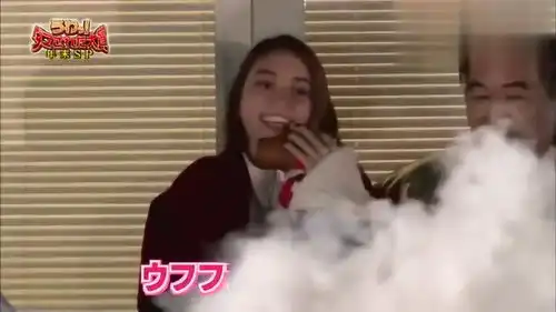  日本恶整大赏美女被整蛊,得知真相时候的表情好好看