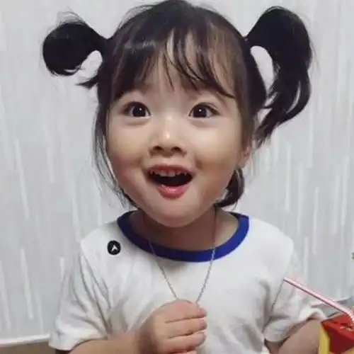  有没有跟这个头像一样的男孩子呀