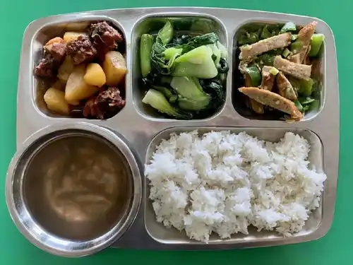  中山这4所学校食堂揭秘,快看看你家孩子在校吃什么