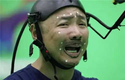  原来徐峥就是疯狂的外星人,看到幕后造型,我能笑到开学