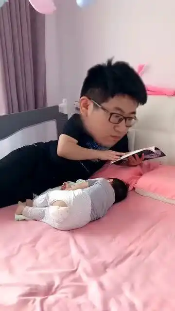  自从老公挨了那一巴掌后,现在连睡觉都不让我进屋,看他那欠打的表情