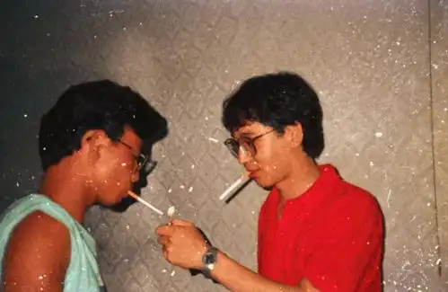 男女动图搞笑表情包高文