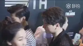 暖宝知道哥哥暂时不出国留学,那小表情开心哦 暖宝知道哥哥暂时不出国留学,那小表情开心哦