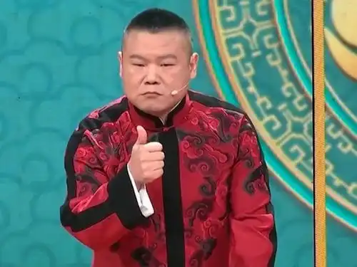 岳云鹏天津春晚火力全开,无拘无束撒欢演,这才是他的实力天花板