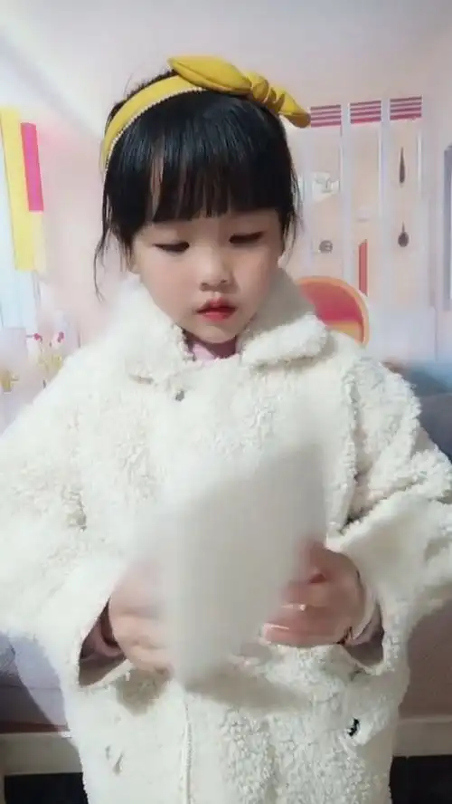 一脸天真脸上有精表情包