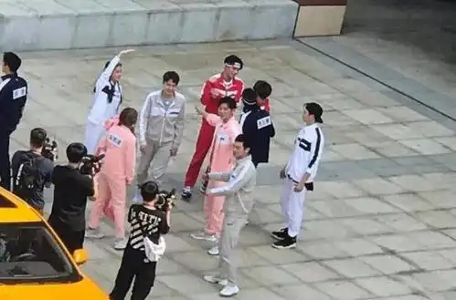  许凯参加跑男录制,全程懵圈面无表情,却只对她开怀大笑