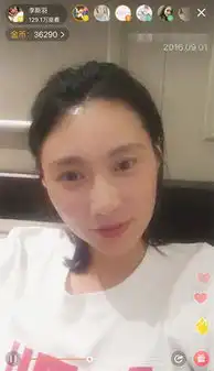  李斯羽首次直播素颜出镜金句频出笑料不断