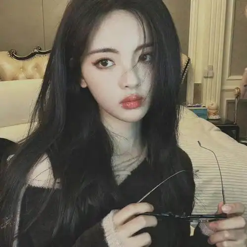  原相机下的杨超越不得不说,这才是她的真实颜值